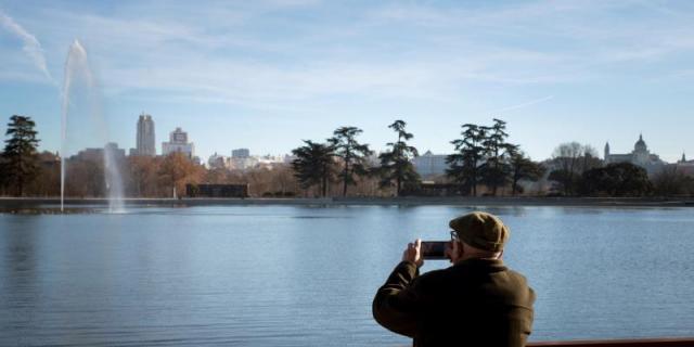 El Ayuntamiento estudia la pérdida de agua del lago de la Casa de Campo