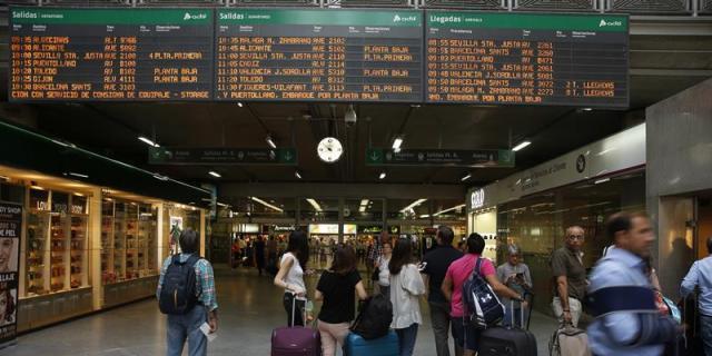 Renfe eleva sus usuarios el 7,6% hasta marzo apoyado en Cercanías