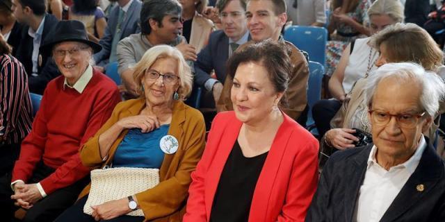 Carmen Linares, Juan Tamariz, 'El Roto' y la Mesa por las Pensiones reciben la Medalla de Oro de Madrid