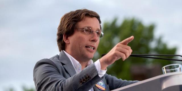 Almeida insiste en revertir Madrid Central y volver al sistema de APR