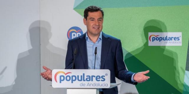 Juanma Moreno ve "razonables" los contactos de Ciudadanos y Vox en Madrid