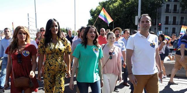 El PP expresa "apoyo" a Ciudadanos tras los abucheos recibidos en el Orgullo