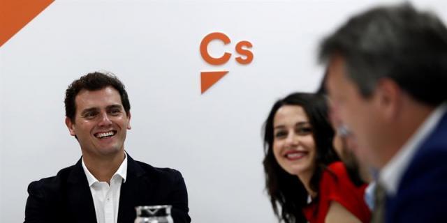 Albert Rivera insiste: no se reunirá con Santiago Abascal para desbloquear los gobiernos regionales