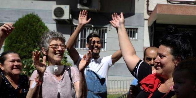 El juez suspende el desahucio de un familia en el distrito de Latina