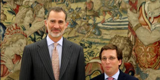 El rey se reúne por vez primera con Almeida como alcalde de Madrid