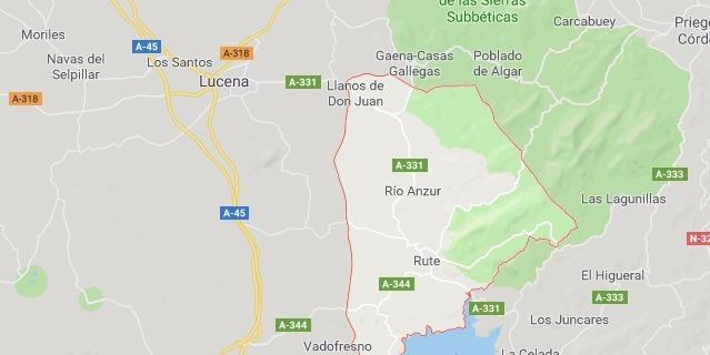 Mata a su mujer en Rute (Córdoba) y se entrega en Madrid con sus dos hijos
