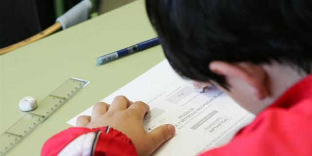 Un 53,8% de los alumnos madrileños estudian en centros públicos