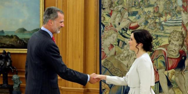 El rey recibe a Isabel Díaz Ayuso en el Palacio de la Zarzuela