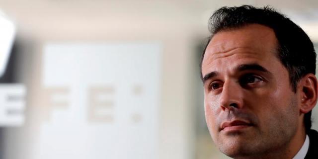 Aguado asegura que las elecciones "no tienen por qué afectar" al Gobierno en Madrid