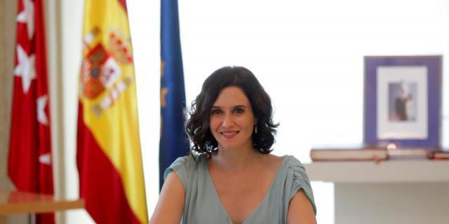 Díaz Ayuso inaugura una jornada sobre historia en San Lorenzo de El Escorial