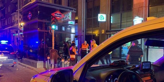 Siete heridos, cuatro de ellos graves, en una pelea entre bandas con armas de fuego y machetes en Puente de Vallecas