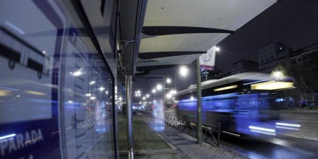 Los empleados de la EMT se concentran en Cibeles para reclamar "más trabajadores"