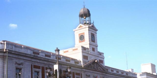 La Real Casa de Correos lucirá las banderas de las autonomías españolas