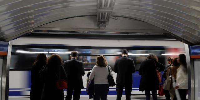 El Sindicato de Maquinistas y CCOO dispuestos a dialogar para ampliar el horario de Metro