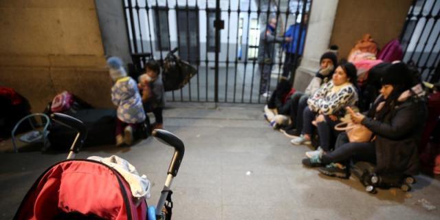 Los solicitantes de asilo acusan al Samur Social de "no ayudar a nadie"