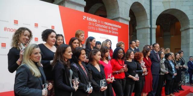 Díaz Ayuso anuncia un abono transporte para víctimas de maltrato