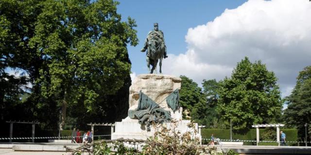 El Retiro y otros parques de Madrid cierran por la alerta de fuertes vientos