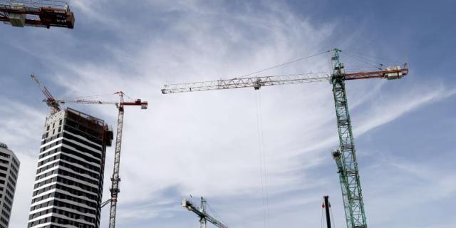 El precio de la vivienda nueva modera su ascenso al 4,5% en 2019