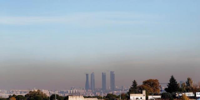 La consejera de Medioambiente asegura que la Comunidad trabaja "con responsabilidad y seriedad" para combatir la contaminación