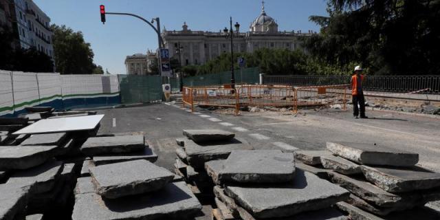 El Ayuntamiento apuesta por conservar los restos del palacio de Godoy en la reforma de Plaza España