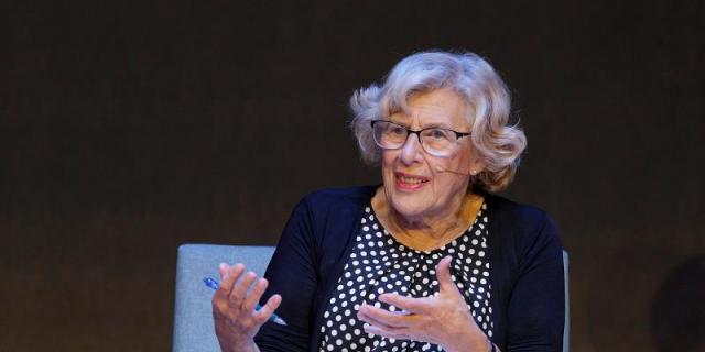 Carmena crea una plataforma para "cuidar la democracia"