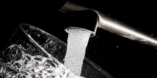 Un estudio alerta del aumento de contaminantes emergentes en el agua