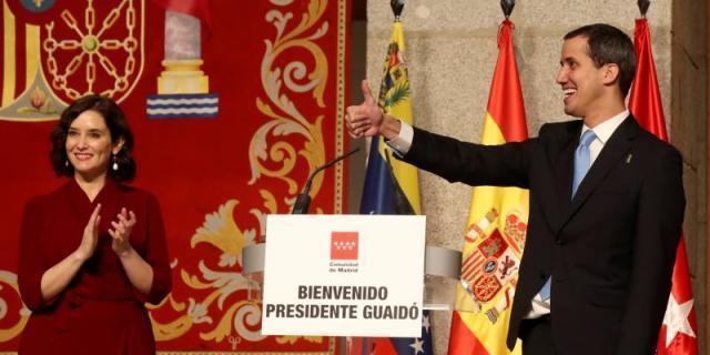 Díaz Ayuso reconoce a Guaidó como presidente legítimo con la Medalla Internacional