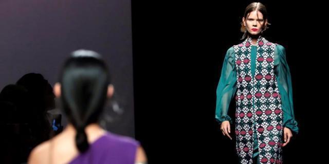 Las firmas del 'off' abren la 71 edición de la pasarela madrileña