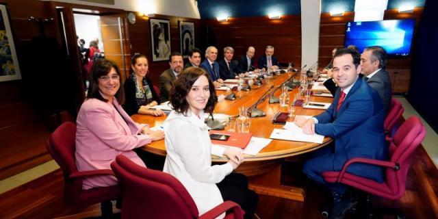 Díaz Ayuso considera muy positiva la confluencia entre el PP y Ciudadanos