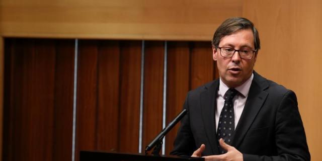 Serrano acusa al delegado del Gobierno de hacer oposición a la Comunidad