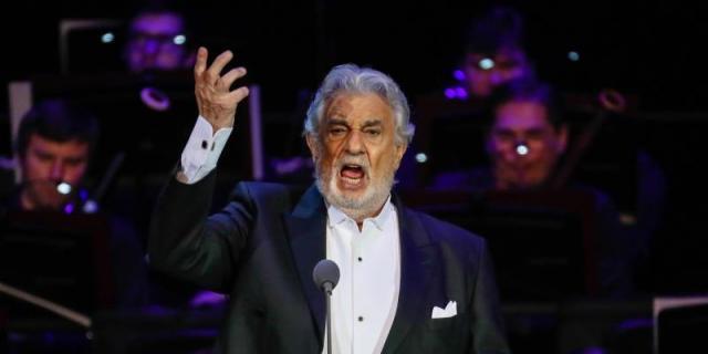 Europa mantiene a Plácido Domingo a pesar de reconocer su responsabilidad