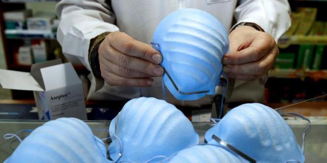 La demanda de mascarillas se dispara un 8.000% y se agotan en las farmacias La demanda de mascarillas se dispara un 8.000% y se agotan en las farmacias