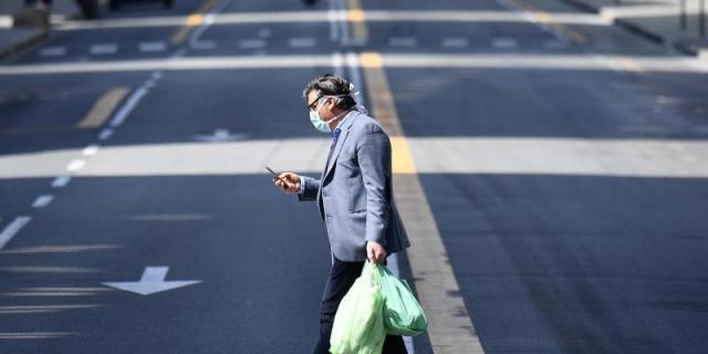 Las compañías telefónicas aportan cada 24 horas los datos de sus usuarios al Gobierno