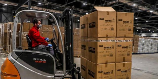 Ifema, el almacén más valioso de la Comunidad de Madrid con materiales de protección frente al COVID-19