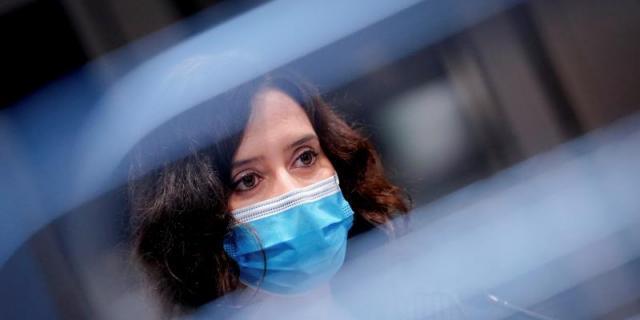 Díaz Ayuso denuncia que Madrid solo ha recibido un tercio de las mascarillas prometidas por el Gobierno de España