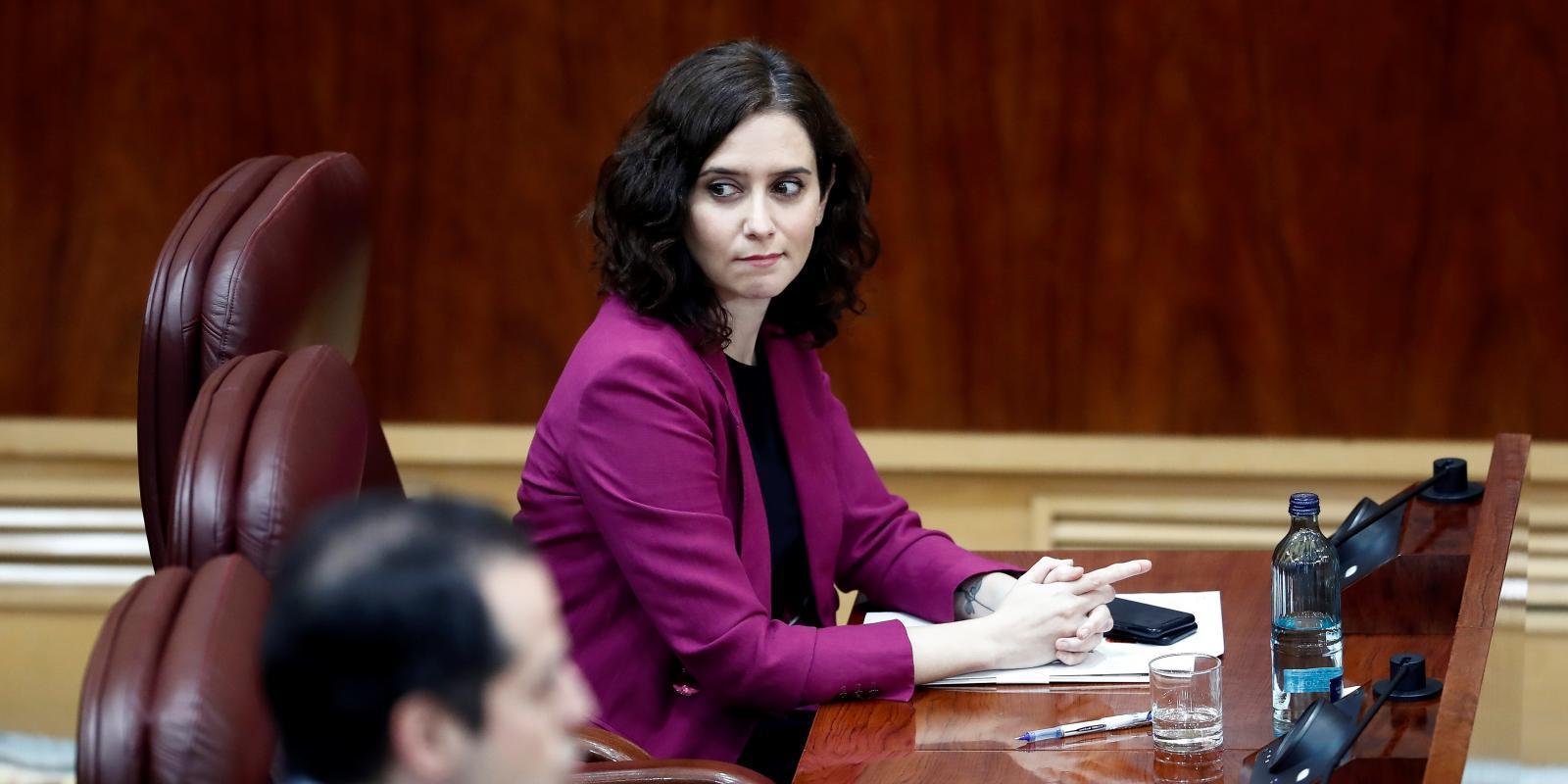 Díaz Ayuso pide que se hagan públicos los informes que avalan el cambio de fase de las comunidades