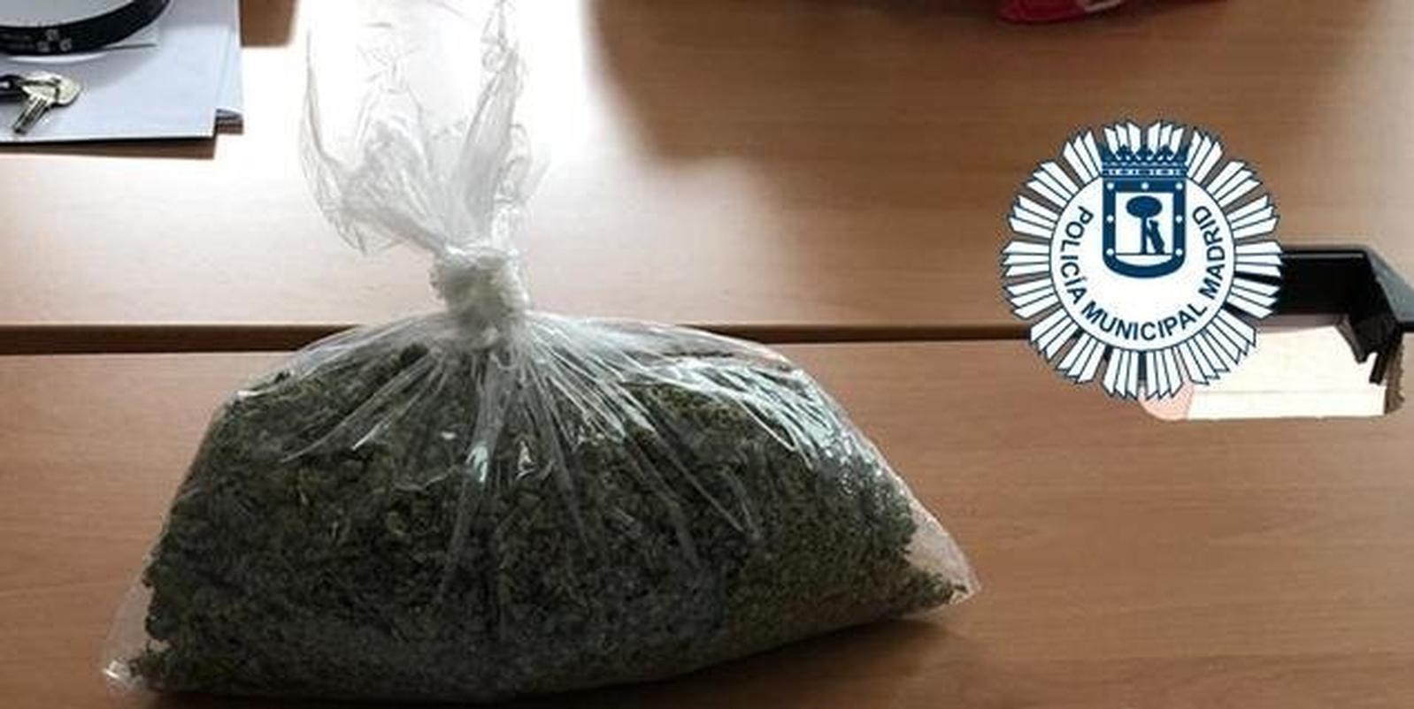 Detenido en Puente de Vallecas un pasajero de VTC de 17 años que trabajaba como correo de droga