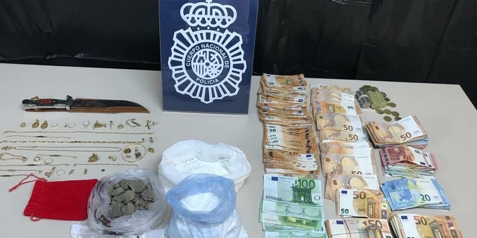 La Policía encuentra un 'narcopiso' vecino al incendiado ayer en Villaverde 