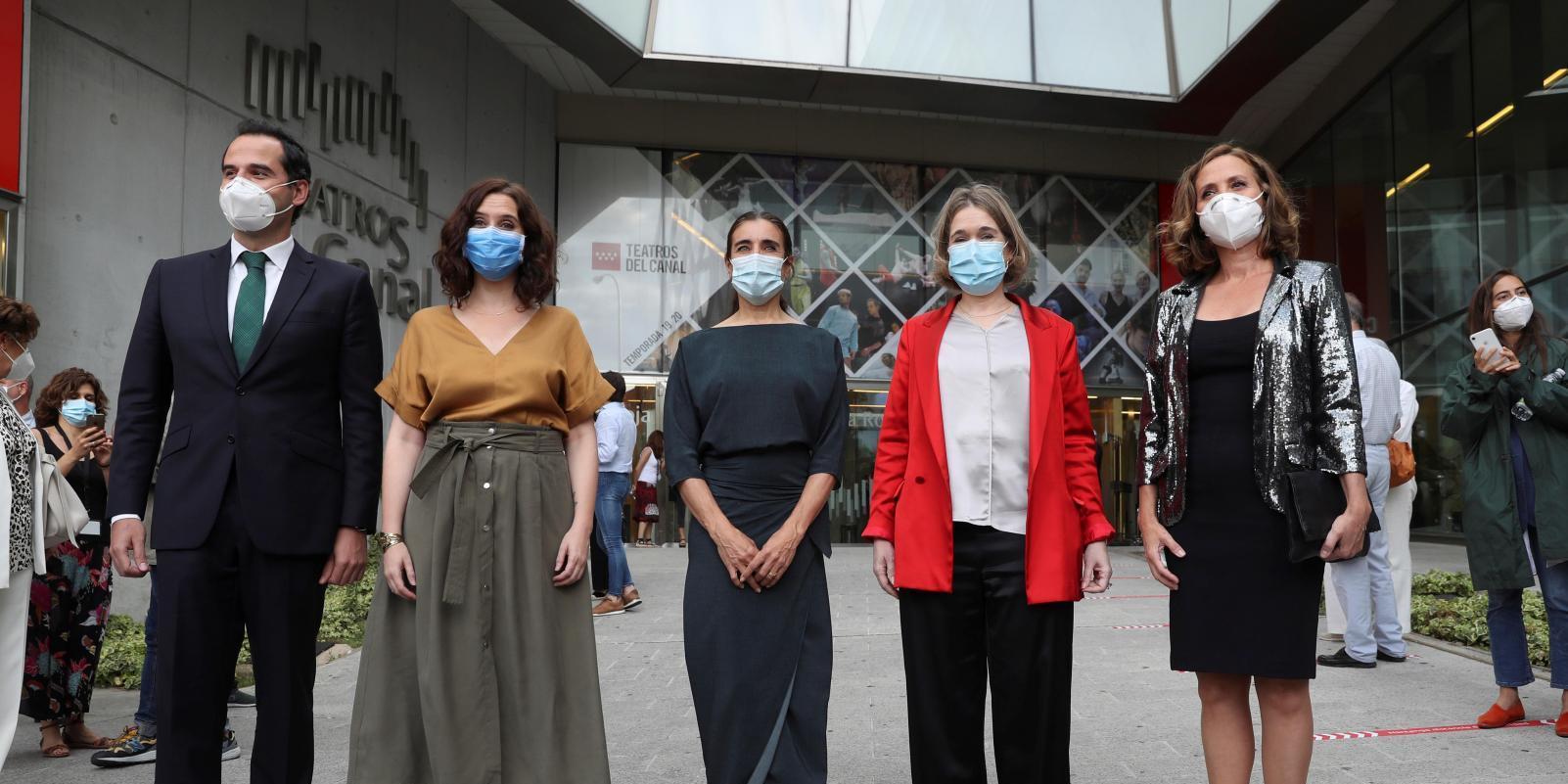 El público vuelve a los teatros en España de la mano de Achúcarro y Galván