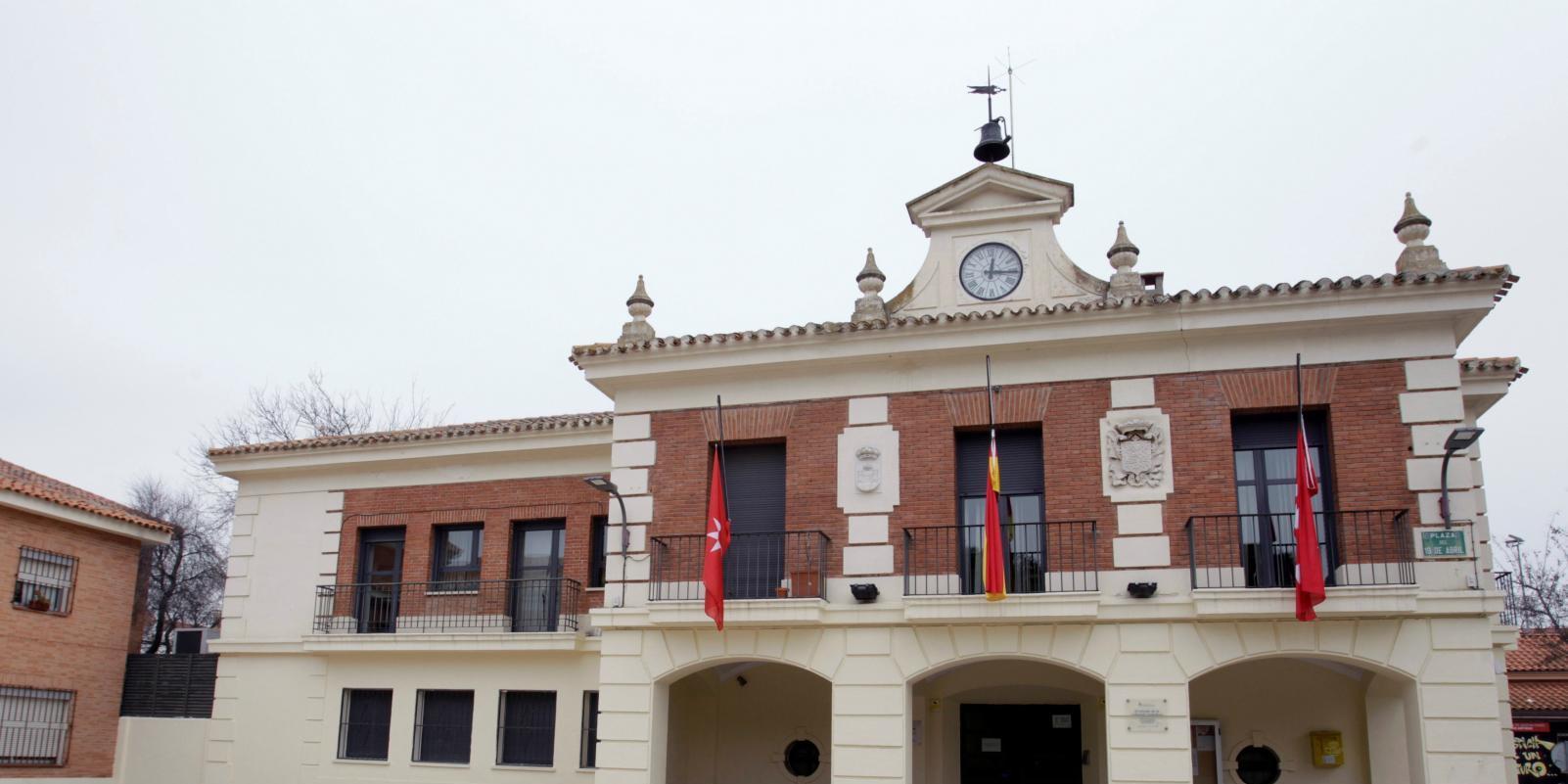 Luis Altares toma posesión como nuevo concejal del PSOE en Rivas