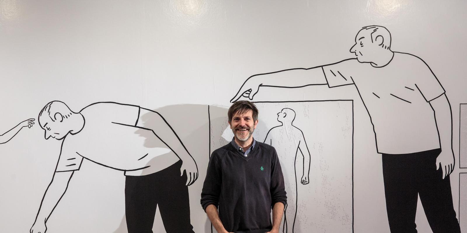 El arte de Paco Roca llega al metro de Madrid para homenajear a los abuelos