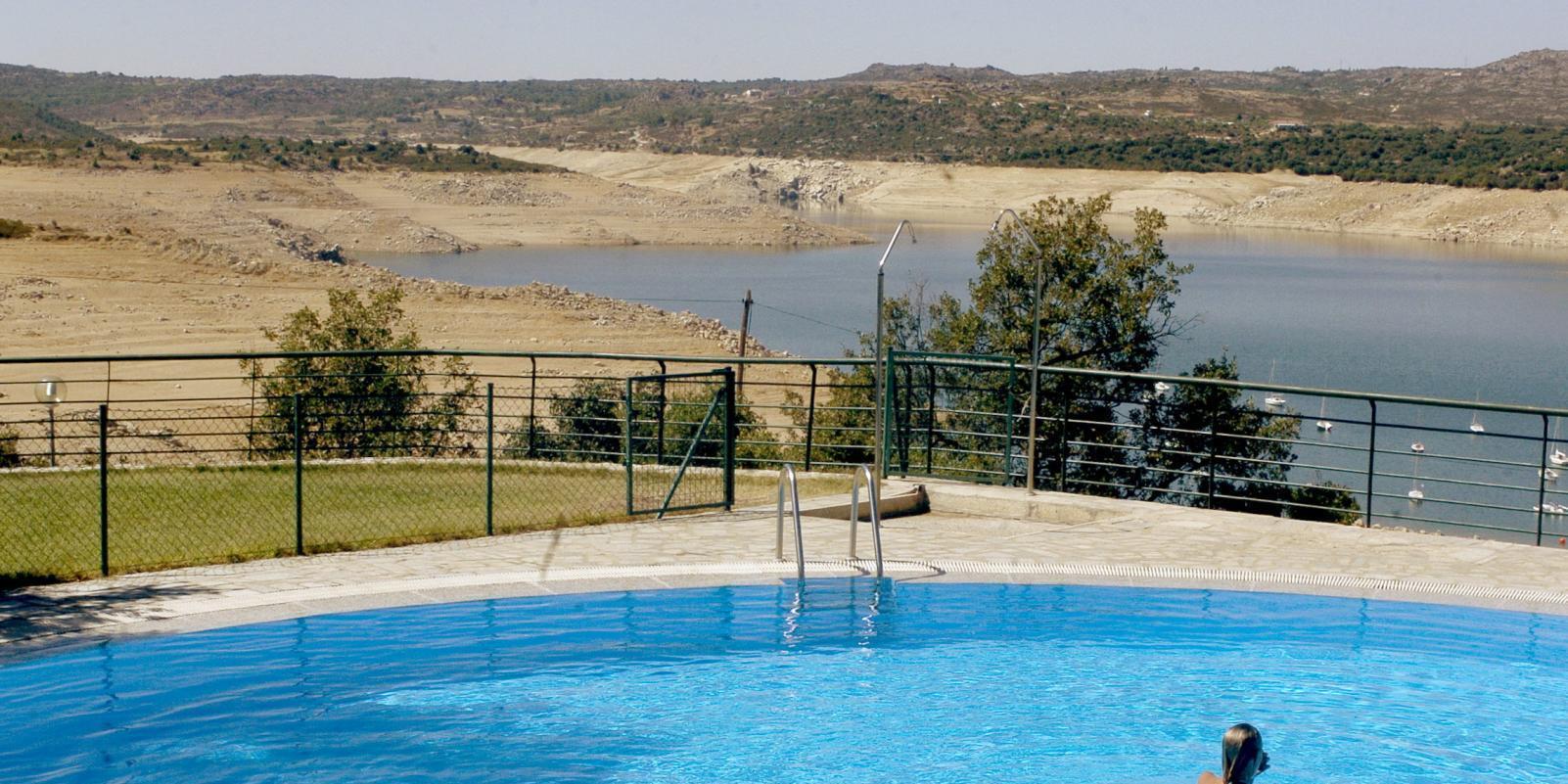 Cámpines y casas rurales mejoran en junio pero la ocupación sigue en mínimos