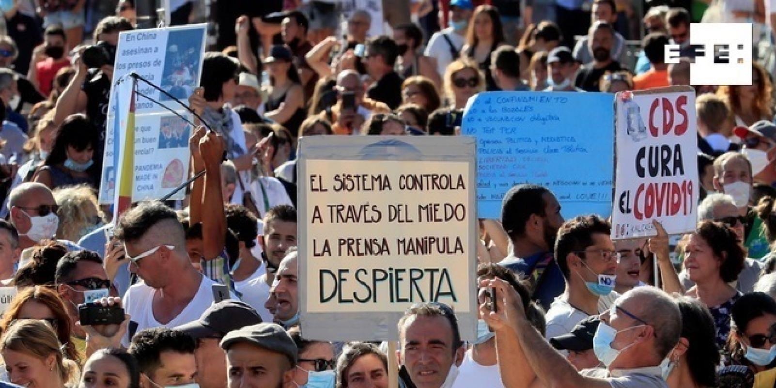 La Policía trata de identificar a las personas que no llevaban mascarilla en Colón
