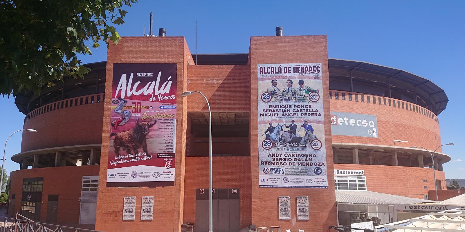 La Comunidad de Madrid estudia si suspende la feria taurina de Alcalá