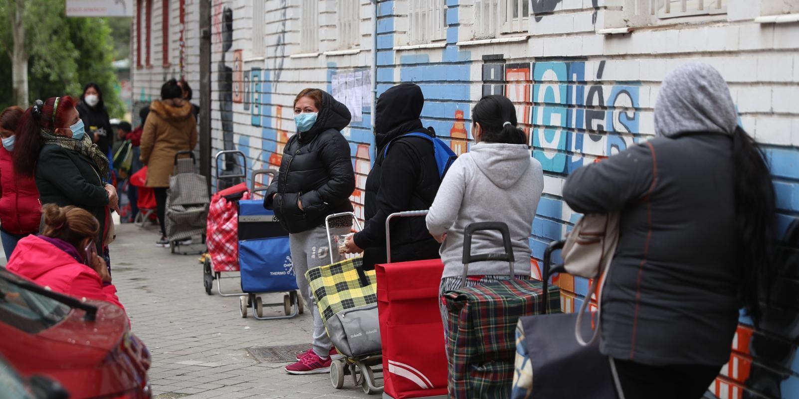 La Tarjeta Familia para comprar alimentos se pone en marcha en Madrid