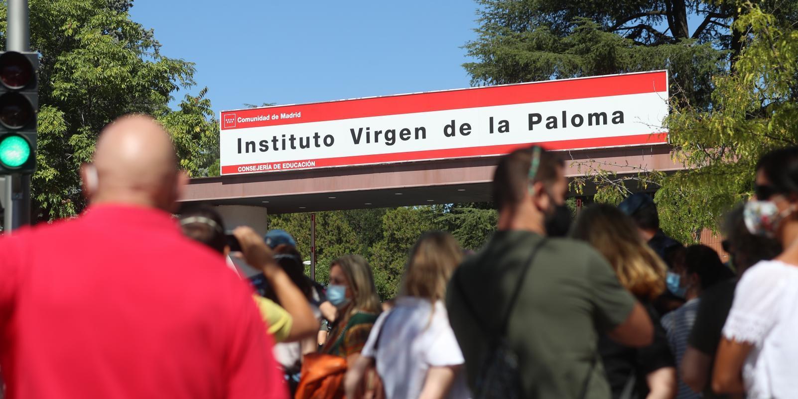 Los sindicatos califican de &quot;chapuza&quot; la convocatoria de pruebas COVID a docentes