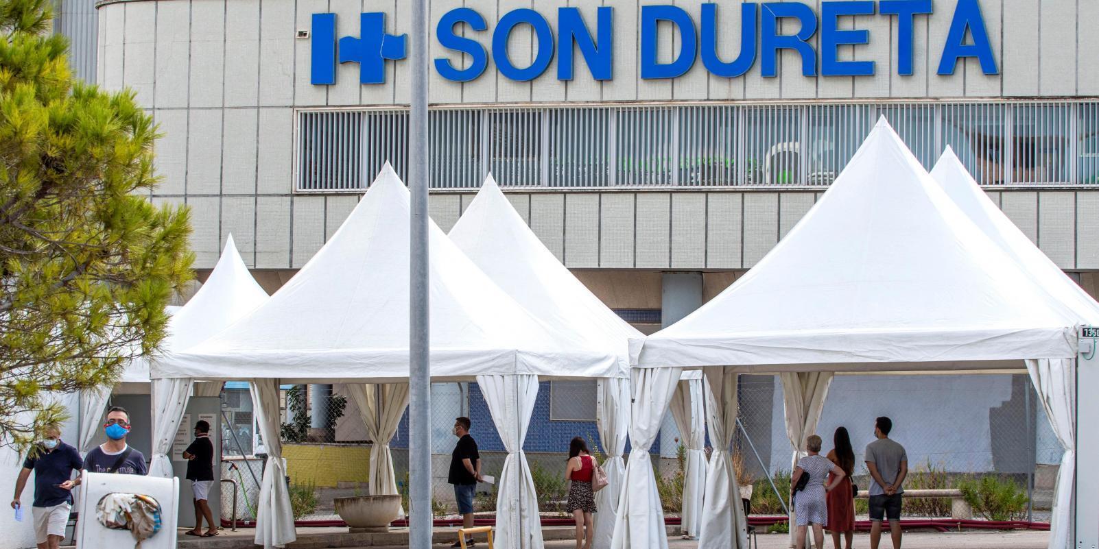 Cinco comunidades reabren sus aulas en medio de repunte de contagios de covid