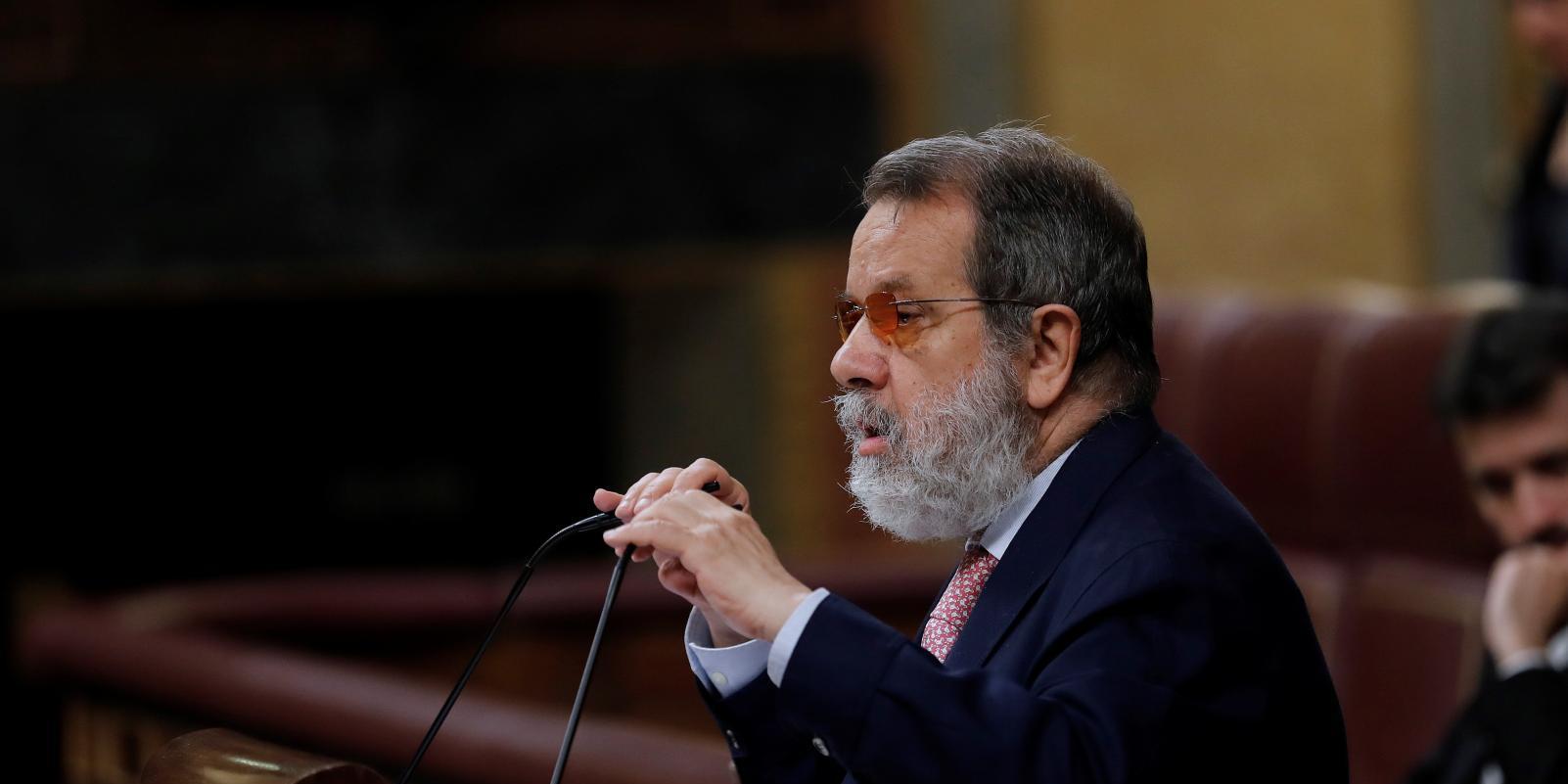 Defensor del Pueblo actúa de oficio por suspensión de función en el Real