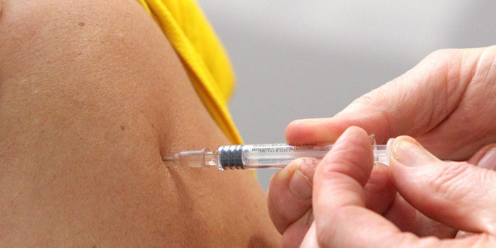 La Comunidad de Madrid compra 1,6 millones de dosis de vacunas contra la gripe y el neumococo