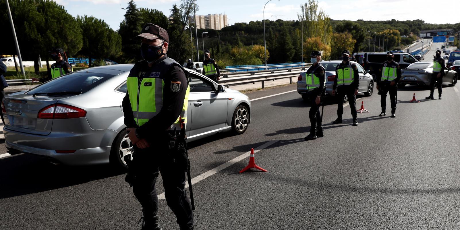 Las restricciones en Madrid hacen peligrar el negocio de uno de cada cuatro autónomos